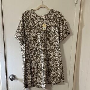 JODIFL Animal Print Tunic Top